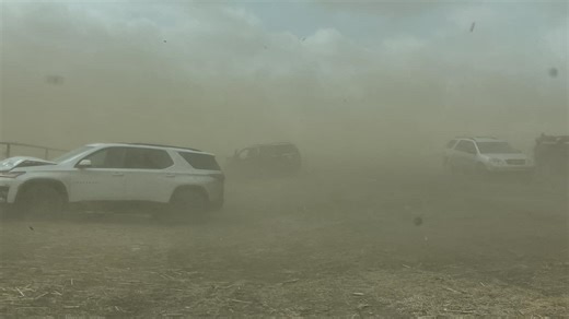 Wind reports: Crashes, trees down, power outages due to high wind