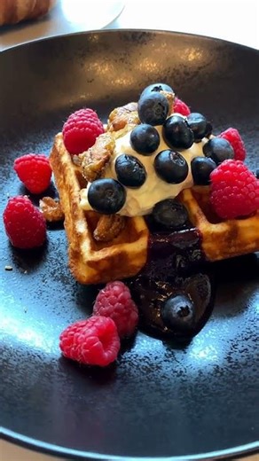 Pancakes 🥞 or Waffles 🧇 — Which Breakfast Wins?