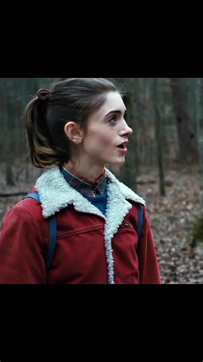 Jonathan Biller tirando factos a Nancy — Stranger Things