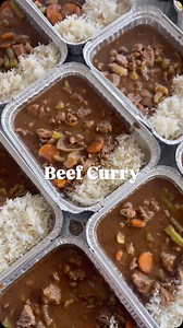 ✨ Yesterday we did a big cook-up for @kurakai_nz here’s how we made the slow cooker beef curry 🍛 Ingredients 1.5kg diced casserole beef 2 onions, sliced 2 beef stock cubes 500ml boiling water 1 can coconut cream 1 can crushed tomatoes 4 tbsp yellow curry paste 2 tbsp crushed garlic 2 tbsp garam masala 2 tbsp brown sugar 1 tbsp crushed ginger 2 tbsp Worcestershire sauce 3 tbsp cornflour 500g frozen mixed vegetables (thawed) 500g long grain rice Method Add beef, onions, stock, water, coconut crea