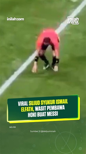 Kemenangan dramatis Tim Nasional Argentina atas Inggris di laga semifinal Piala Dunia 2026 tidak hanya menyisakan kegembiraan bagi La Albiceleste dan duka bagi The Three Lions. Di tengah hiruk-pikuk selebrasi dan isak tangis di Mercedes-Benz Stadium, ada satu momen emosional nan spiritual yang sukses menyita perhatian dunia. Berdasarkan potret viral yang beredar, tampak jelas wasit berompi merah tersebut menundukkan kepalanya hingga menyentuh rumput dalam posisi sujud, tepat di saat para pemain 