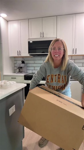Let me show you everything I got in my $50 mystery box! What I’ve learned is that Amazon sells everything 😂😂 #mysterybox #unboxingvideo #amazon #value #Inverted