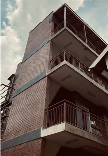 Studio Apartment in Cresta for Rent - Schedule a Viewing