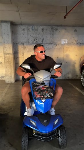 Sam Gordon on Instagram: "Darwin is ready for take off 🚀📈 Such an epic, genuine Aussie city and spending time on the ground with the locals, who genuinely love their city made me believe in it even more 🐊❤️ So many factors go into @australianpropertyscout selecting a location, there is just SO MUCH in the pipe for Darwin! I’m pumped to know this city is going to produce the goods in a big way in 2026 and beyond for our clients. Strap in for a wild ride, it’s about to go off 🚀 D-Town, until n