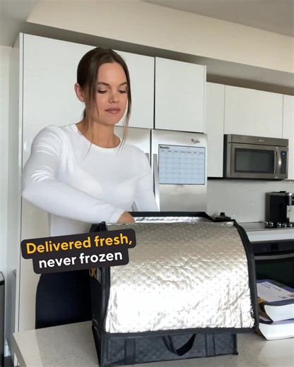 2.8K views · 3 comments | Ready for a culinary escape? Get mouth-watering meals crafted by award-winning chefs delivered right to your door. | CookUnity | Facebook