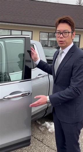 🚗 2017 Honda Ridgeline Touring 顶配版｜全车整备｜无事故｜车况精品 这台 Ridgeline Touring 车况非常好，已经做好全面整备，到手直接开，配置拉满，家用通勤或工作都很合适！ ✅ 无事故 Carfax 记录 ✅ 全车保养完成 ✅ 车况干净内外如新 ✅ 四驱系统，动力顺畅 ✅ 超大空间 Crew Cab 高配亮点： ✨ 真皮内饰 ✨ 原厂导航 ✨ 倒车影像 ✨ 前后排座椅加热 ✨ 加热方向盘 ✨ 天窗 ✨ Apple CarPlay & Android Auto ✨ 双区自动空调 ✨ 合金轮毂 ✨ 车斗音响 隐藏式尾箱（Ridgeline 特色） 💰 贷款价：$23,788 💵 全款价：$24,788 📍 看车地点：Markham 📞 电话 / 短信 / WhatsApp：647-400-5188 💬 微信：foryolife 欢迎随时联系预约看车试驾！ #多伦多二手车 #加拿大 #TorontoUsedCars #多伦多生活