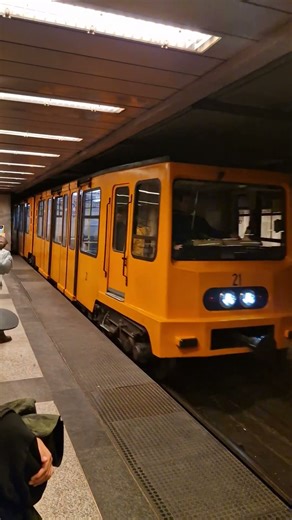 Metro M1 Budapest #metro #travel #budapest