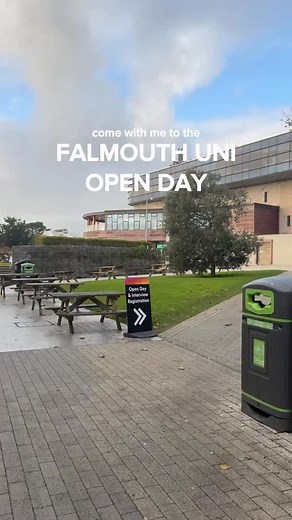 Still looking for the right uni for you? Come and experience life at Falmouth at our next Open Day on Saturday 22 November ⭐️ Discover student life for yourself in an exciting day of experiences, subject sessions, tours and more! Book your spot at the link in our bio. #FalmouthUni #OpenDay #UniLife #StudentLife | Falmouth University