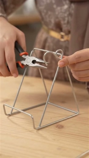 DIY Wire Mobile Stand 📱 | Easy Phone Holder #Shorts #DIY