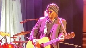 2022: Johnny Depp performs on stage with singer Jeff Beck in Glasgow