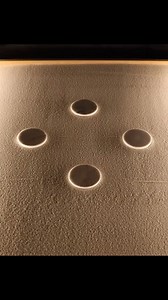 120K views · 1.3K reactions | A welcome disruption to doomscrolling, the patterned zen gardens composed by Yuki Kawae use wide-toothed prongs and dense rakes to scrape across beds of white sand, creating intersecting loops, fractals, and other organic shapes. Watch more today on Colossal: https://www.thisiscolossal.com/2021/08/zen-gardens-yuki-kawae/ | Colossal | Facebook