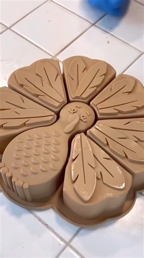 Fun turkey dessert hack This original video was produced by Network Media LLC Productions, Rick Lax and Jennie Carroll | Hackity Hack Club