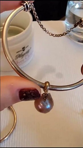 The easiest way to clean tarnished sterling silver jewelry!