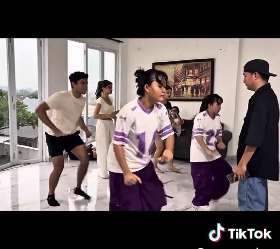 latihan dance dobalik layar,KEREN BANGET👏🏻🔥 #aqeelacalista #aryamohan #harryvaughan #raisamarie #cast