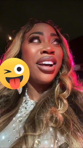 Fiesta y diversión en la fiesta de Victoria