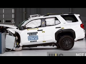 2025 Toyota 4Runner updated moderate overlap crash test (extended footage)