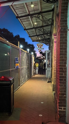 Discover Lower Decatur's Vibrant Nightlife