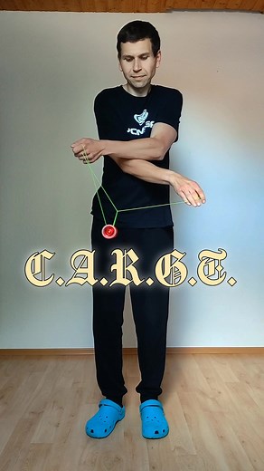 Cross-armed reverse GT yoyo trick with Yomega Glide yoyo #yoyo #yoyotricks #yoyoing