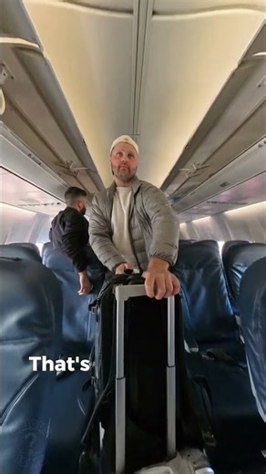 Why Airplane Seats Don’t Line Up With Windows (It’s Not Bad Design)