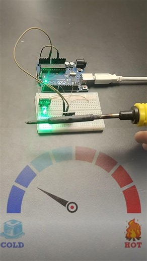 This Arduino Project Changes LED Automatically! 😱🔥 | DHT11 Humidity Sensor #Shorts#ArduinoProjects