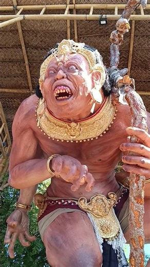 HUT KOTA GIANYAR KE-255 • OGOH-OGOH DARI STT. EKA JAYA