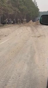 Allegedly a Russian tank firing into a group of Ukrainian soldiers at close range after Ukrainians mistook it for one of their own