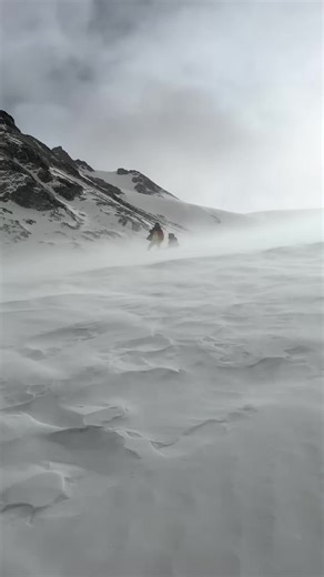 How much does it really cost to climb Everest and the 7 Summits and what value do teams, brands and national programs receive from these expeditions? Mount Everest rises to 8848 m / 29029 ft. Summit temperatures often reach about -30 C° / -22 F°. Oxygen here is about 33% of sea level, so movement is slower and planning is essential. A standard expedition lasts about 55 to 65 days including trekking, acclimatization, training rotations, rest periods and waiting for a stable weather window. EVERES