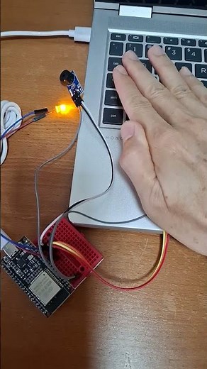 9B - How to Use Ultrasonic to blink LED and ring Buzzer