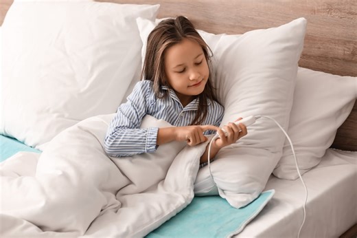 Is it safe to sleep with an electric blanket on overnight? - Netmums