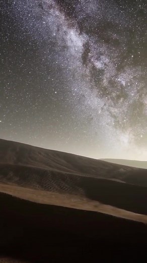 Breathtaking view of the milky way over the dunes Erg Chebbi in the Sahara desert 🐪 Erg Chebbi, located in Saharan Morocco. The dunes are one of Morocco's most spectacular Sahara Desert destinations. Erg Chebbi is known most notably for its beautiful unique orange colored sand. | THE PLANET DISCOVERY