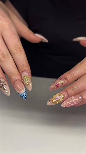 this or that (wuthering heights edition) 🗝️📜💌 @georgia-rae🍸 @EZMIO BEAUTY @Unlimited Artistry #thisorthat #nailtrend #nailtech #nailart #wutheringheights