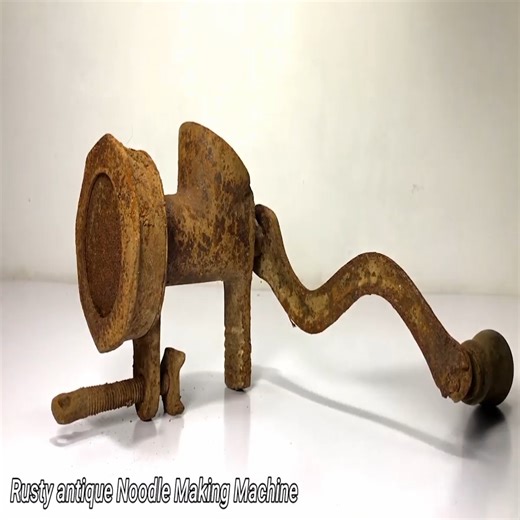 Rusty Antique Noodle Making Machine Restoration | Mouse Trap TV