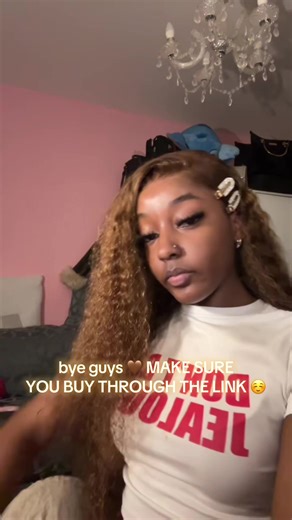Honey Blonde Curly Wig Styling — 28-inch iPro Hair