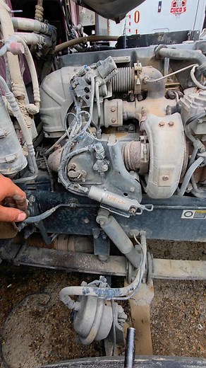 El famoso #bpv de los #paccar #frenos #diesel #peterbilt | Martinez Diesel Repair