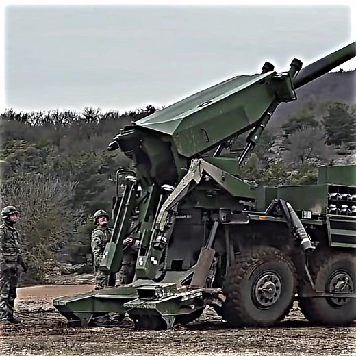 CAESAR 8x8 Self-Propelled Howitzer - Military Weapon Overview