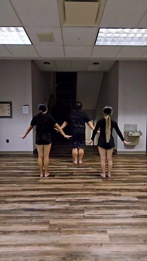 After our long practice some of our Ethereal Phoenix dancers decided to cover Ntxhais Tsheej Haj's Lao Dance. Such a fun and energetic dance ❤️ We would love to dance with Ntxhais Tsheej Haj one of these competitions. 🐦‍🔥 #hmong #hmoob #hmongdance #hmoobdance #hmongtiktok #hmoobtiktok #etherealphoenix #uake #uakedance #uakedanceacademy