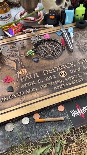 Paul Gray tribute moment #numetal #slipknot