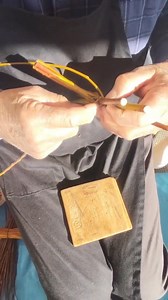🧺 Tra intrecci di storia e mani sapienti… L'artigianato delle ceste e dei panieri non è solo tradizione, ma un racconto fatto di fibre naturali, tempo e passione. Ogni intreccio è unico, come chi lo crea. 📍Scoprili nei nostri mercatini di Natale a #vibonati e #villammare bellezza, utilità e autenticità tutta da portare a casa! #artigianatotradizionale #ceste #panieri #salerno #VibonatiTerraDAmare #cilento #campania | Vibonati terra d'amare e dintorni