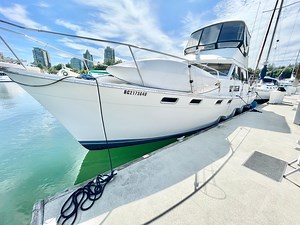 1987 Bayliner 3870 Motoryacht Cruiser for sale - YachtWorld