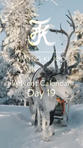 Advent Day 19- ILL WIND. Music and Lyrics by Flanders and Swann. Full Video and Credits on my YouTube channel- link in Bio. @karstenwittmusikmanagement @calma_management @dornmusic | Hyung-ki Joo
