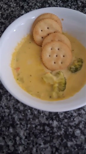 Soup & Crackers