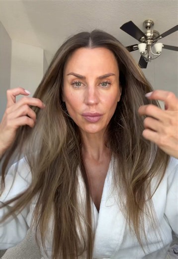 Simple Makeup Routine for Women Over 40