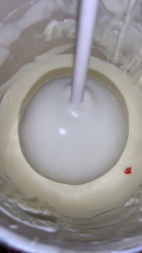 Strawberry Shortcake Cake Pops 🤩🍓 #fyp #ComfortFood #strawberryshortcakecrumble #smallbusinesscheck #cocopops #foodtiktok