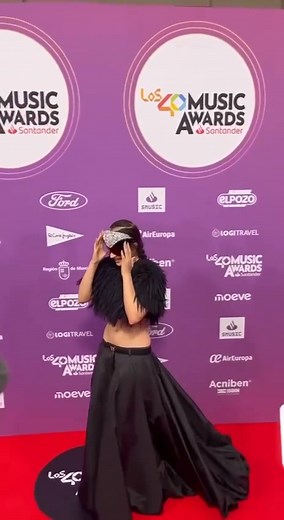 Fashion Trends: Unconventional Masks Unconventional fashion is here! Inspired by unique face masks, designers are pushing boundaries in their latest collections. Rosey, a fashion enthusiast, shares her thoughts on Balenciaga's new arrivals. #FashionTrends #NewArrivals #Balenciaga | jamants.com