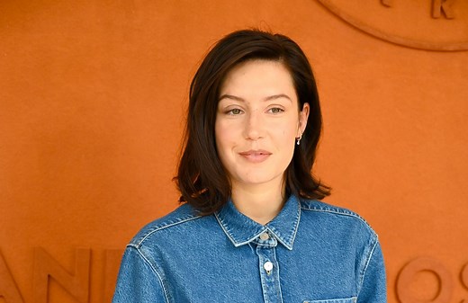 Adèle Exarchopoulos se confie sur sa vie amoureuse et sa gestion de la notoriété - Elle