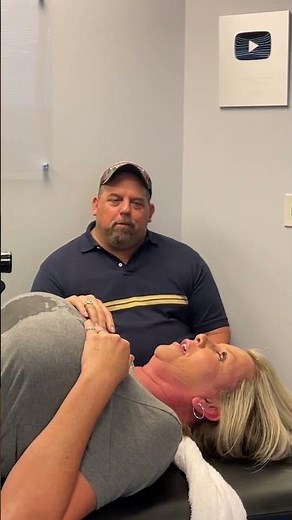 Severe leg pain relieved with one loud crack #chiropractic #backpain #asmr