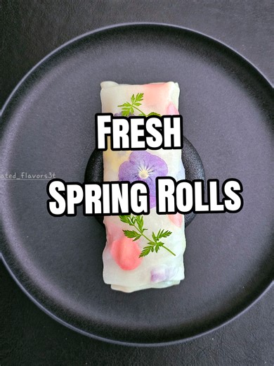 Make your fresh spring rolls more eye-catching with this edible flowers. Method: simply soak your rice paper in lemon, sugar and warm water mixture for a few seconds, layer on the board and spread all the washed edible flowers between 2 layers rice papers. Use this wrap to your desired filling. [Mine: rice noodle, shrimps, letuce, carrot and mint leaves) Serve with your fave dipping sauce. #Foodtok #Cooking #Food #foodie #CapCut