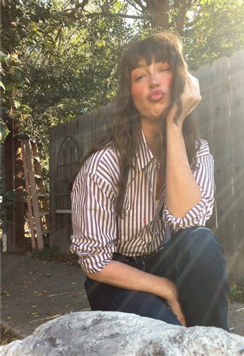 Stephanie Elizabeth Ferrett (@iamstephanieferrett)’s videos with Crimson & Clover - The Shacks