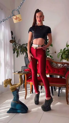 6.9K views · 19 comments | Locktober Survival Guide ♥️ Feeling stuck in old patterns? This month is your chance to reset. ✨ Download your free Locktober Survival Guide to start your 31-day transformation! #Locktober #selfcontrol #chastitybelt #selflove #discipline #chastity #sylvierose #fancysteel | Courtney Whitworth | Facebook