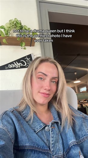 I have been getting so many comments on carousels where I include this photo lately so I figured it would be nice to give it its own post. Steps beach in Nantucket Is truly worth a golden hour walk! The views are absolutely stunning. #nantucketisland #travelphotographer #coastalgrandmother #newenglandsummer #sailboat